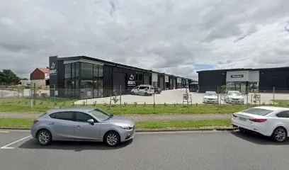 L.A Customs Performance & Transmission LTD header